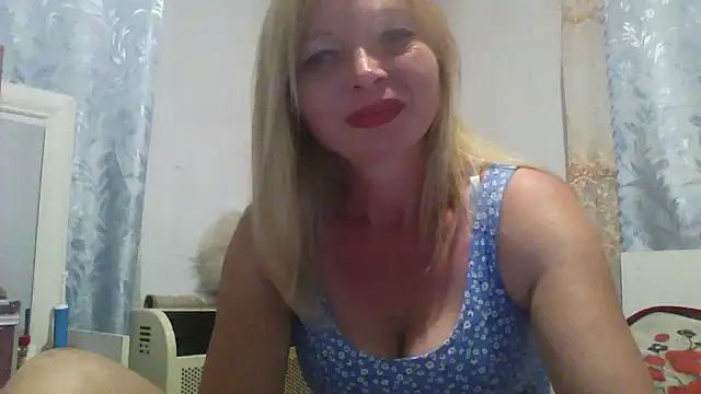 Lola 115 online show from June 30, 2026, 8:53 pm
