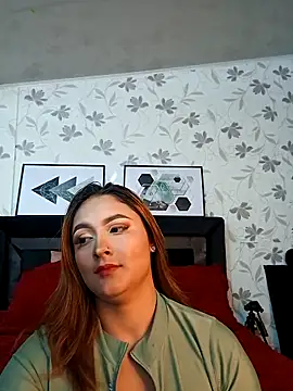 Snapshot of Emiily_W chatting on November 27, 2025, 11:10 am Emiily W online show from November 27, 2025, 11:10 am