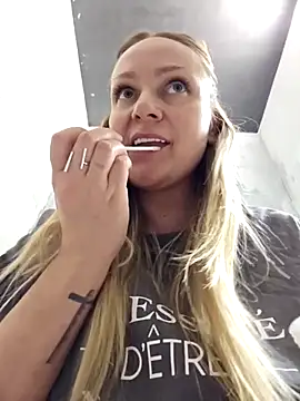 Bondgirl 013 online show from February 28, 2026, 6:18 pm