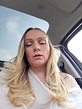 Bondgirl 013 online show from November 15, 2025, 10:30 am