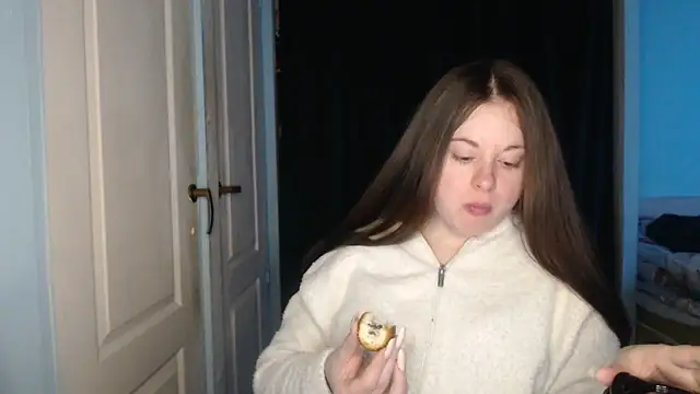 ryhhnnagold99 online show from April 1, 2026, 4:26 pm