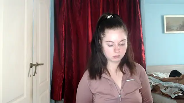 ryhhnnagold99 online show from March 11, 2025, 11:44 am