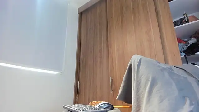 Snapshot of my_lovely_mia chatting on November 12, 2025, 7:18 pm my lovely mia online show from November 12, 2025, 7:18 pm