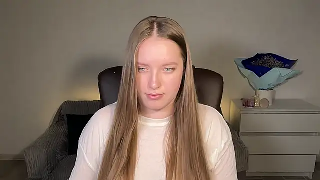 EvaMaddison online show from March 7, 2026, 6:24 pm