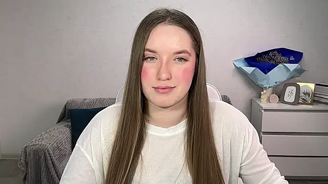 EvaMaddison online show from November 12, 2025, 6:34 pm