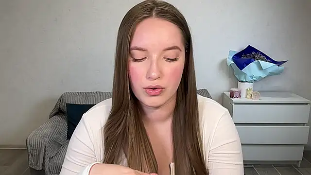 EvaMaddison online show from February 26, 2026, 5:24 pm