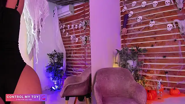 Snapshot of _MeganRain chatting on October 30, 2025, 7:17 am MeganRain online show from October 30, 2025, 7:17 am