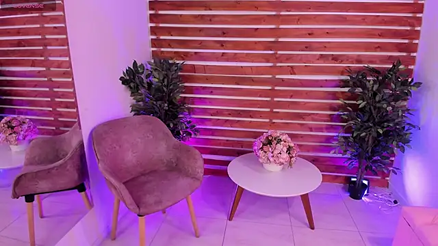 Snapshot of _MeganRain chatting on October 7, 2025, 9:10 am MeganRain online show from October 7, 2025, 9:10 am