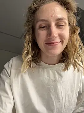 Snapshot of Feral_berry_8133 chatting on September 13, 2025, 8:42 pm Feral berry 8133 online show from September 13, 2025, 8:42 pm