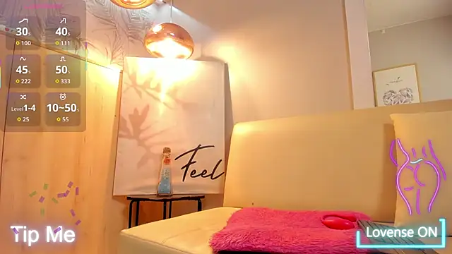 Snapshot of bonie_lov chatting on February 10, 2026, 11:59 pm bonie lov online show from February 10, 2026, 11:59 pm