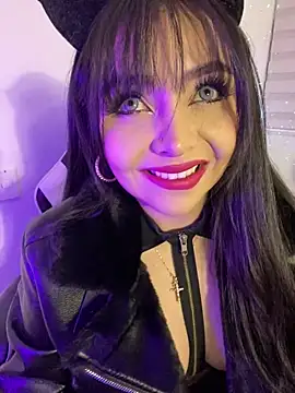 KateLatorre online show from May 13, 2026, 9:22 pm