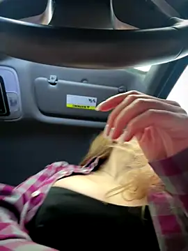 Snapshot of Kalli_Fornia chatting on December 14, 2025, 9:37 am Kalli Fornia online show from December 14, 2025, 9:37 am