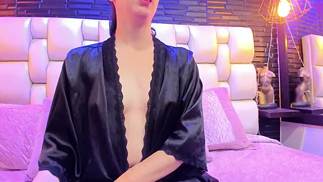 Snapshot of Salo_Heaven chatting on March 8, 2025, 2:19 pm Salo Heaven online show from March 8, 2025, 2:19 pm