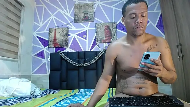 Snapshot of sharonx_morex chatting on April 5, 2026, 6:42 am sharonx morex online show from April 5, 2026, 6:42 am