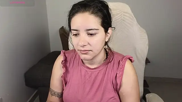 Snapshot of blue__moon_ chatting on October 30, 2025, 2:54 am blue moon online show from October 30, 2025, 2:54 am