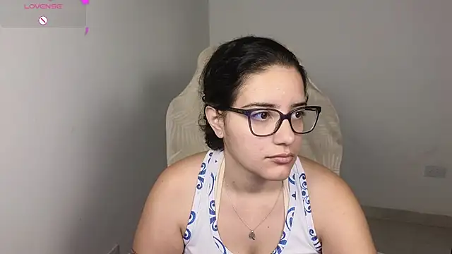 Snapshot of blue__moon_ chatting on November 27, 2025, 6:41 pm blue moon online show from November 27, 2025, 6:41 pm