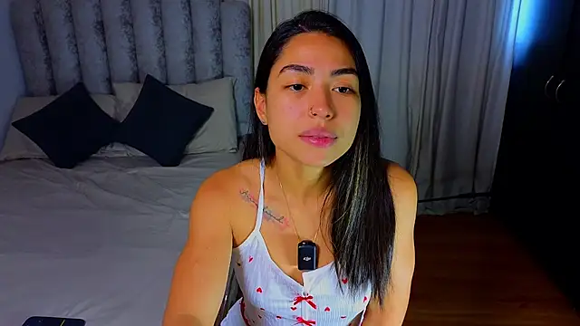 Snapshot of samantha_bss chatting on January 7, 2026, 3:06 pm samantha bss online show from January 7, 2026, 3:06 pm