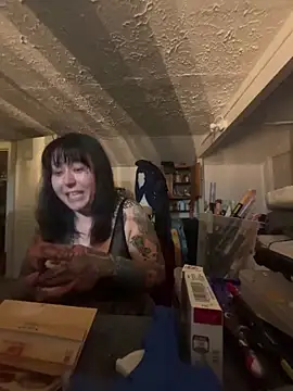 evacheers online show from April 5, 2026, 12:23 pm