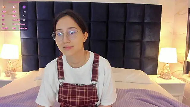 Abby Sweet1  online show from April 7, 2026, 12:07 pm