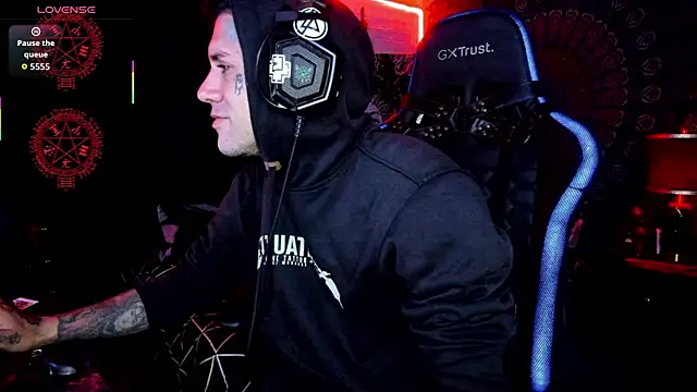 josh  ackerman online show from October 8, 2025, 7:54 am