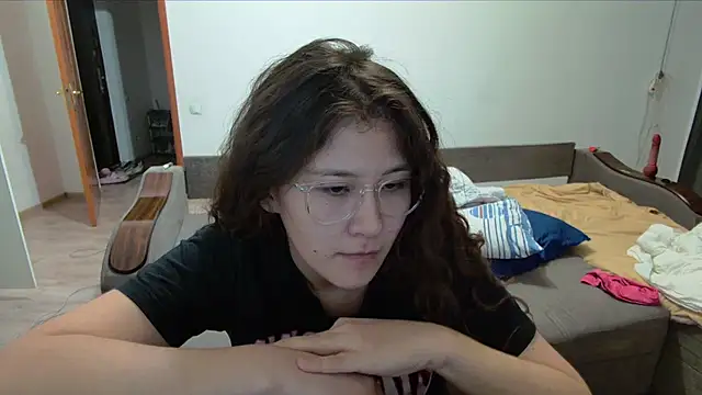 Snapshot of Riz_girl chatting on November 9, 2025, 4:00 pm Riz girl online show from November 9, 2025, 4:00 pm