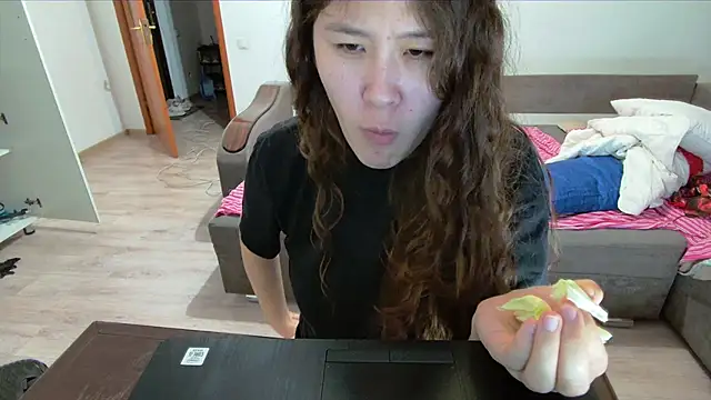 Snapshot of Riz_girl chatting on October 28, 2025, 1:54 pm Riz girl online show from October 28, 2025, 1:54 pm