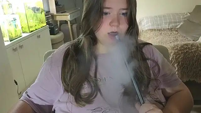 remirann  online show from November 3, 2025, 4:43 pm