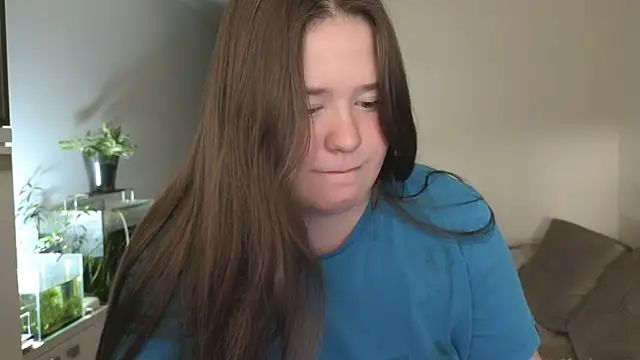 remirann  online show from April 19, 2026, 2:51 pm