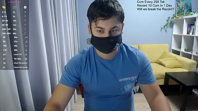 Snapshot of Tomguys chatting on November 10, 2025, 6:51 am Tomguys online show from November 10, 2025, 6:51 am