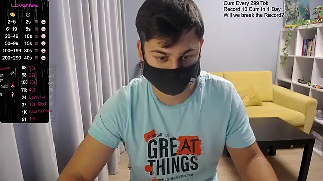 Snapshot of Tomguys chatting on October 30, 2025, 7:39 am Tomguys online show from October 30, 2025, 7:39 am