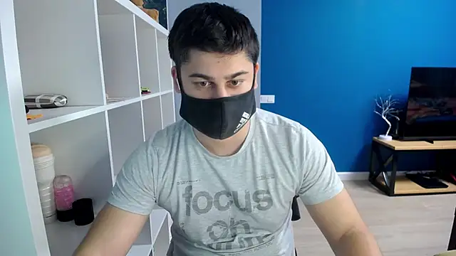 Snapshot of Tomguys chatting on March 22, 2025, 7:20 pm Tomguys online show from March 22, 2025, 7:20 pm