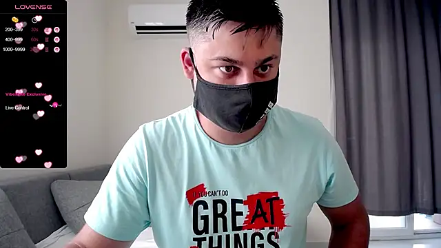 Snapshot of Tomguys chatting on September 14, 2025, 9:09 am Tomguys online show from September 14, 2025, 9:09 am