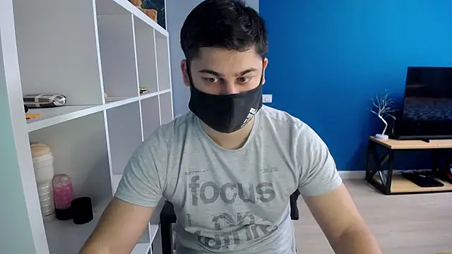 Snapshot of Tomguys chatting on March 22, 2025, 9:13 am Tomguys online show from March 22, 2025, 9:13 am