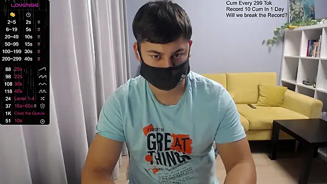 Snapshot of Tomguys chatting on November 1, 2025, 7:46 am Tomguys online show from November 1, 2025, 7:46 am