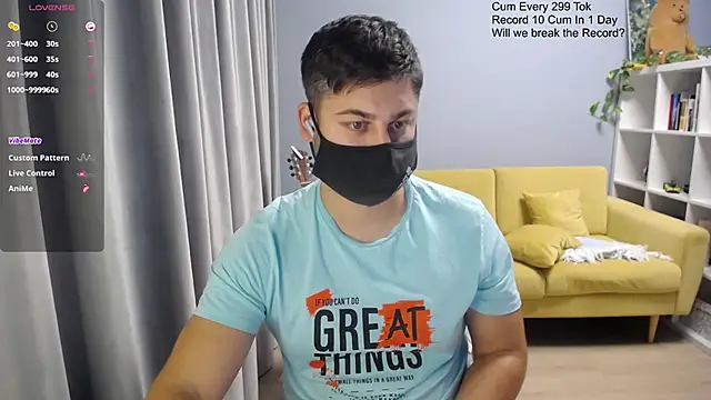 Snapshot of Tomguys chatting on November 28, 2025, 7:25 pm Tomguys online show from November 28, 2025, 7:25 pm