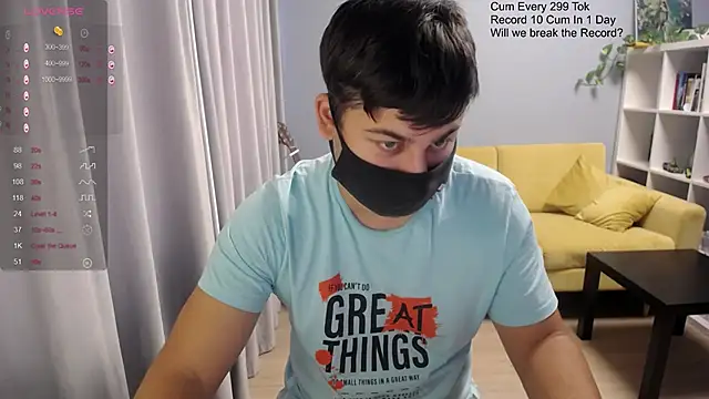 Snapshot of Tomguys chatting on November 8, 2025, 9:13 am Tomguys online show from November 8, 2025, 9:13 am