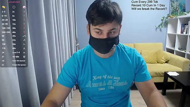 Snapshot of Tomguys chatting on November 11, 2025, 9:15 am Tomguys online show from November 11, 2025, 9:15 am