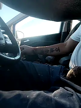 juandi21cm online show from November 25, 2025, 2:39 pm