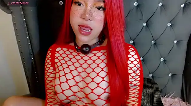 Snapshot of TsMargarita chatting on March 7, 2025, 10:32 pm TsMargarita online show from March 7, 2025, 10:32 pm