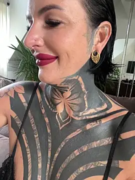 InkedBiitch online show from September 10, 2025, 8:13 am