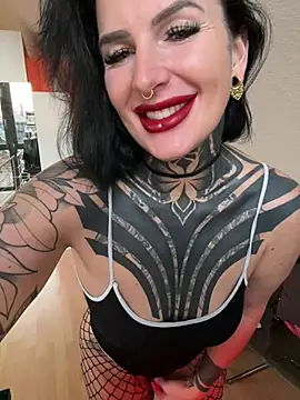 InkedBiitch online show from January 17, 2026, 7:56 am