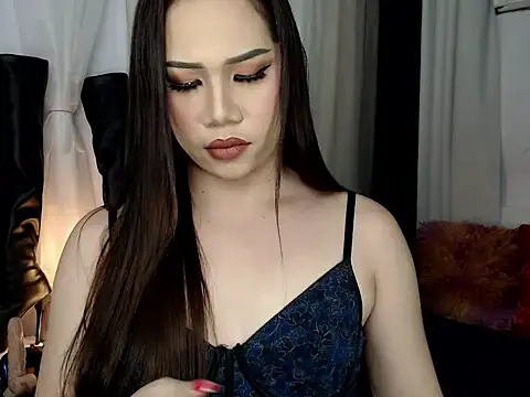 Snapshot of elise_bloom69 chatting on October 31, 2025, 5:42 pm elise bloom69 online show from October 31, 2025, 5:42 pm