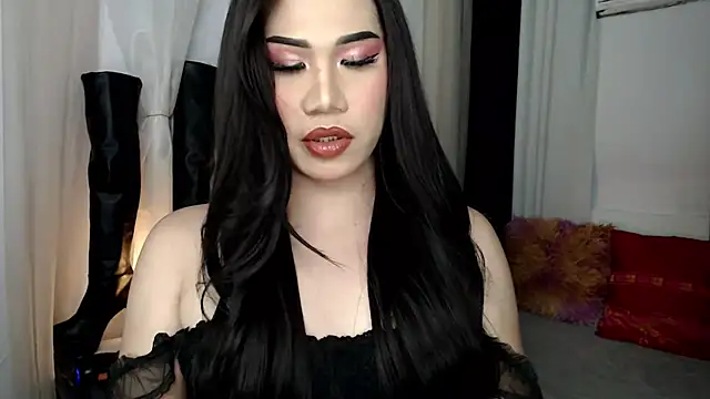 Snapshot of elise_bloom69 chatting on November 30, 2025, 4:41 pm elise bloom69 online show from November 30, 2025, 4:41 pm