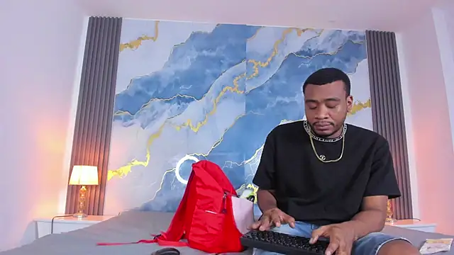 Snapshot of Kylieandjhonny chatting on December 20, 2025, 10:23 pm Kylieandjhonny online show from December 20, 2025, 10:23 pm