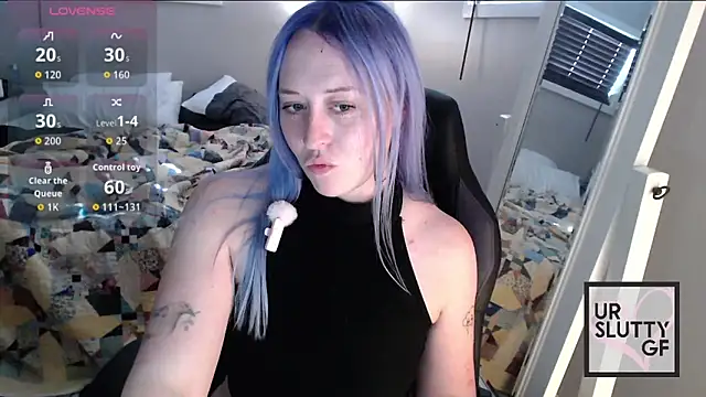 Snapshot of ursluttygf chatting on February 17, 2026, 6:16 pm ursluttygf online show from February 17, 2026, 6:16 pm