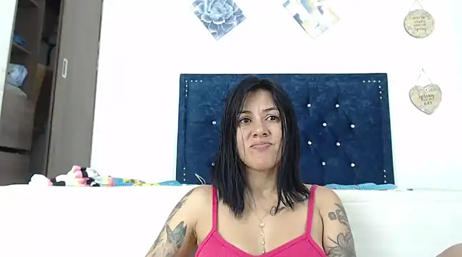 Snapshot of QueenSquirt_ chatting on January 25, 2025, 9:25 pm QueenSquirt online show from January 25, 2025, 9:25 pm