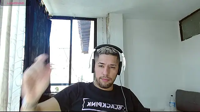 oscar22 cm online show from January 23, 2025, 2:28 pm