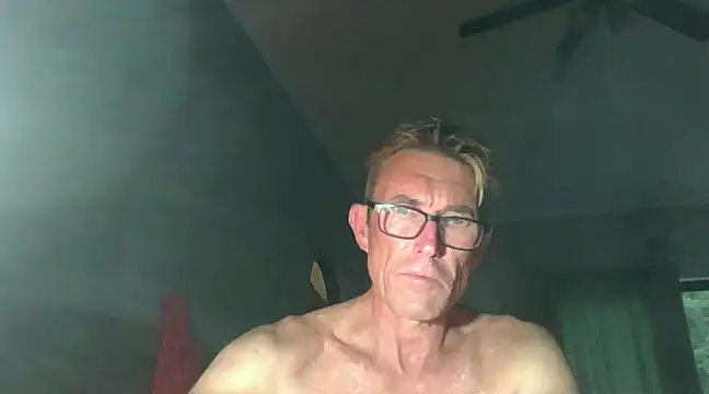 Snapshot of xykenrah@xh chatting on January 8, 2025, 3:40 am xykenrahxh online show from January 8, 2025, 3:40 am