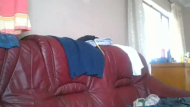 Snapshot of xykenrah@xh chatting on September 24, 2025, 11:28 am xykenrahxh online show from September 24, 2025, 11:28 am