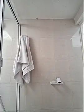 MariaPau 83 online show from December 5, 2025, 2:59 pm